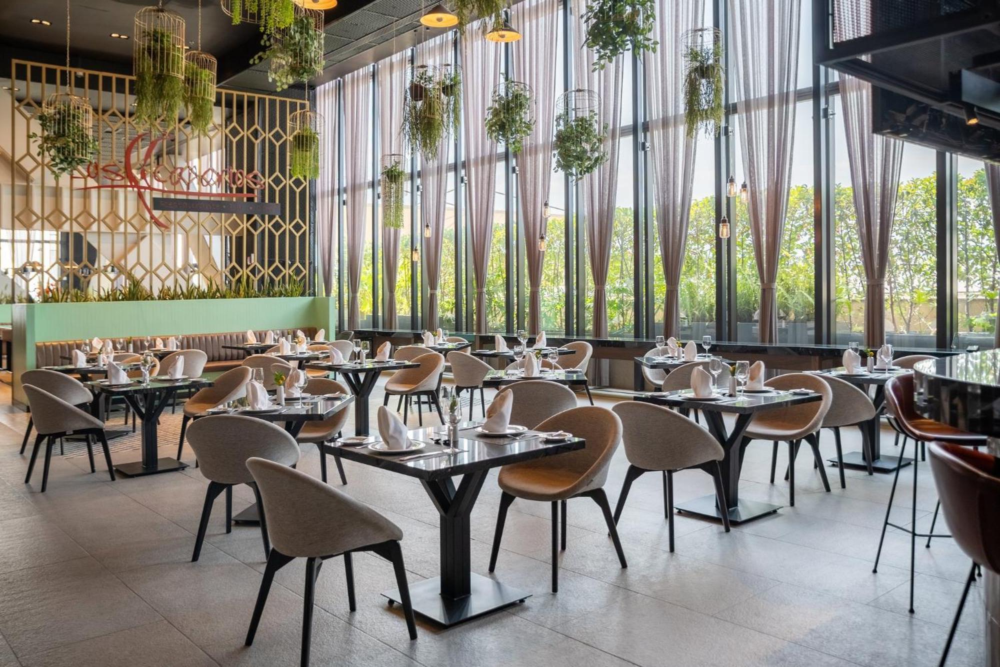 Fiesta Americana Viaducto Aeropuerto Mexico-stad Buitenkant foto Restaurant interior