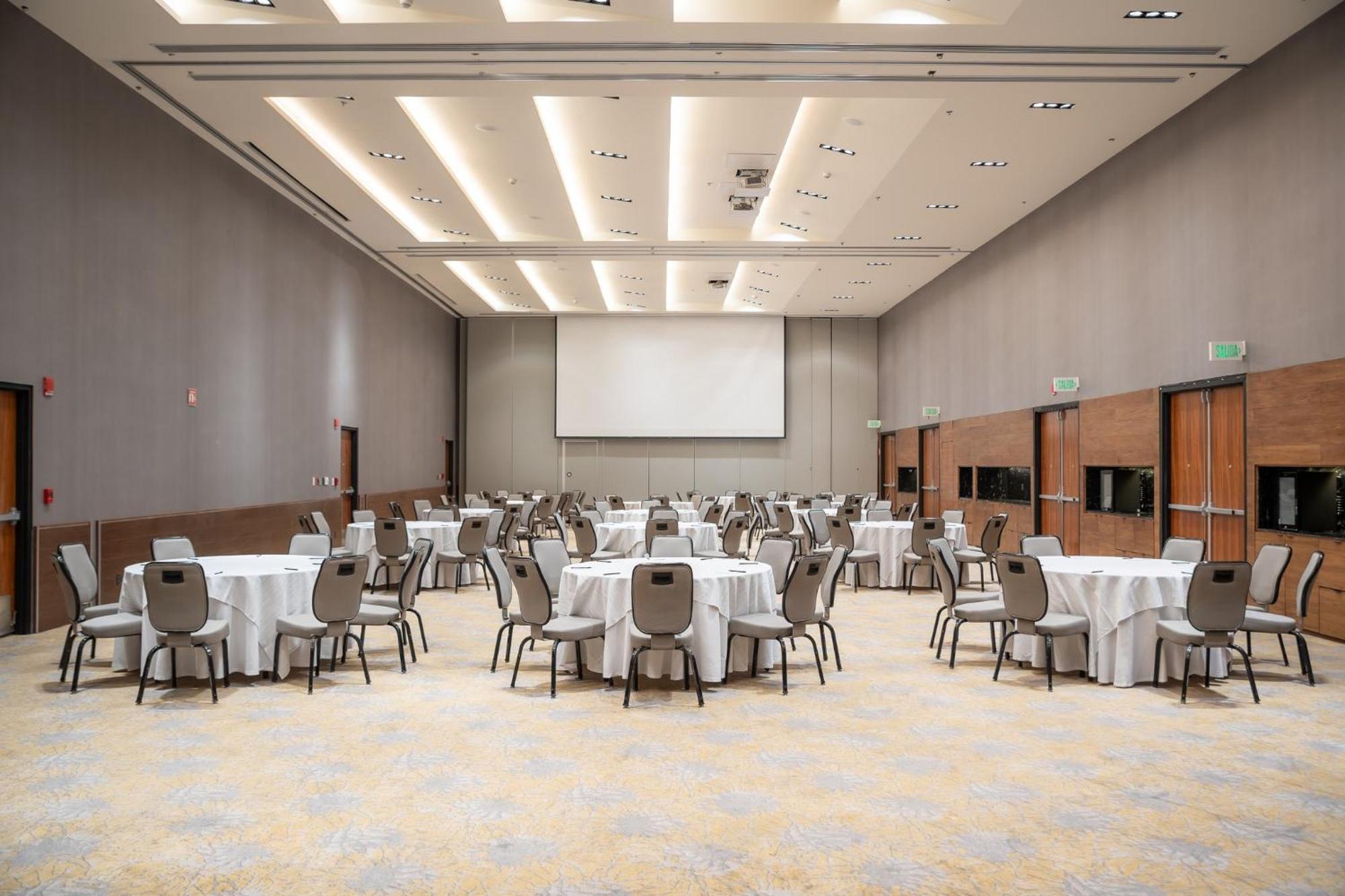 Fiesta Americana Viaducto Aeropuerto Mexico-stad Buitenkant foto The ballroom at the hotel
