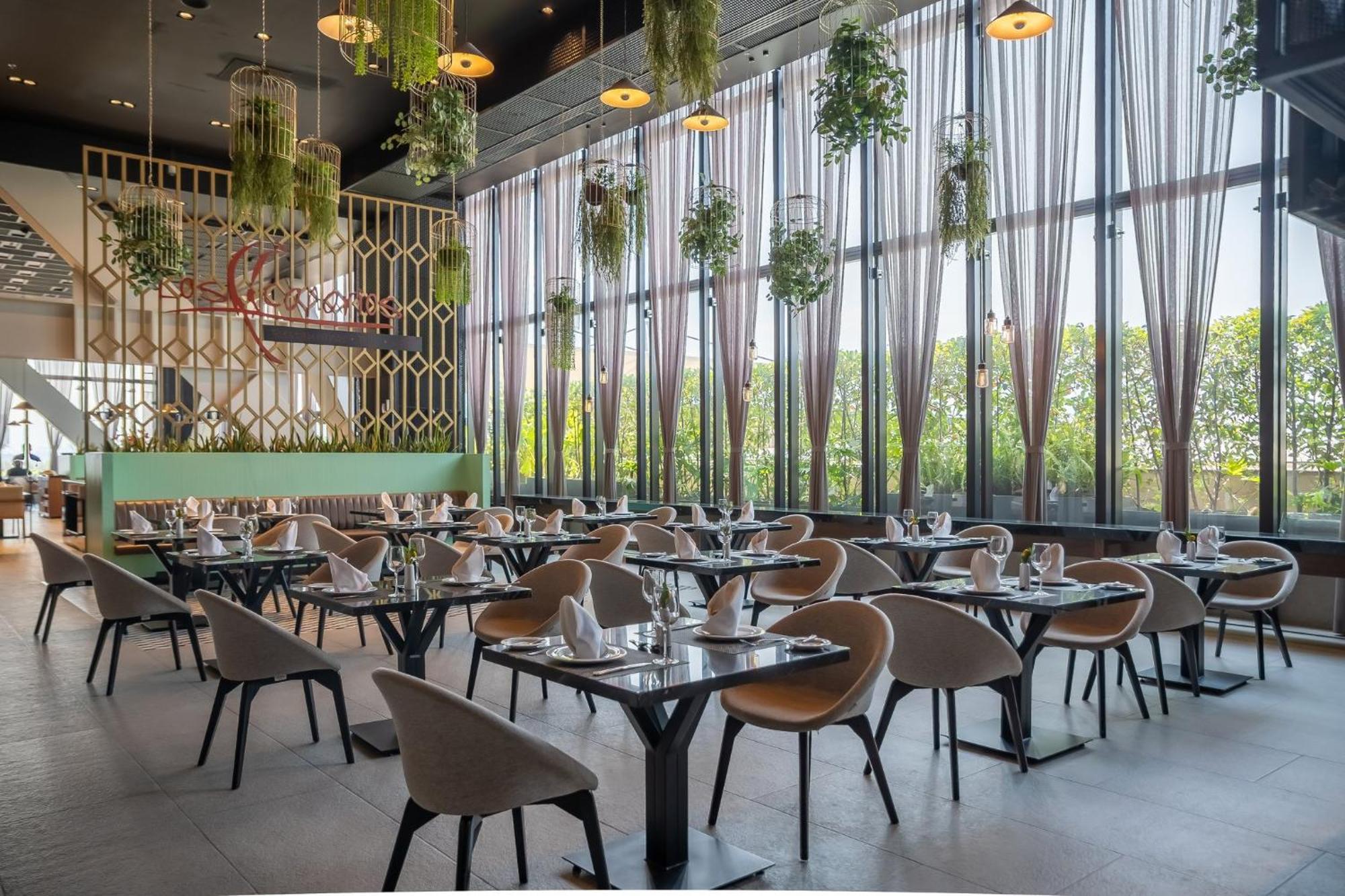 Fiesta Americana Viaducto Aeropuerto Mexico-stad Buitenkant foto Restaurant interior